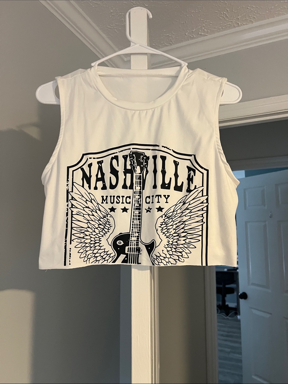 SHEIN White Nashville Music City Graphic Crop Tank